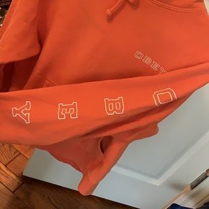 Obey sweater